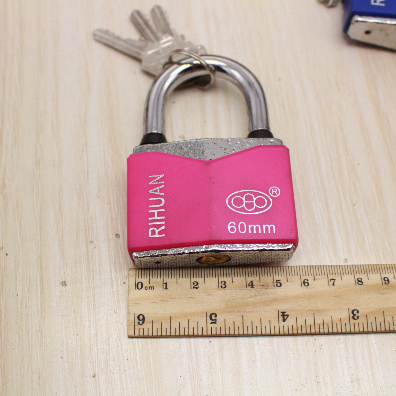 三环锁,恒胜锁,日环锁,梅花锁,抽屉锁,卫星锁,金鹰锁,不锈钢钥匙盘