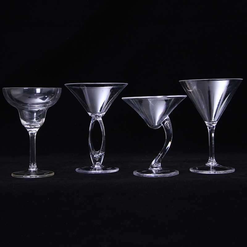 创意家居三角红酒杯 便携酒吧鸡尾酒杯马天尼酒杯pp耐摔果汁杯
