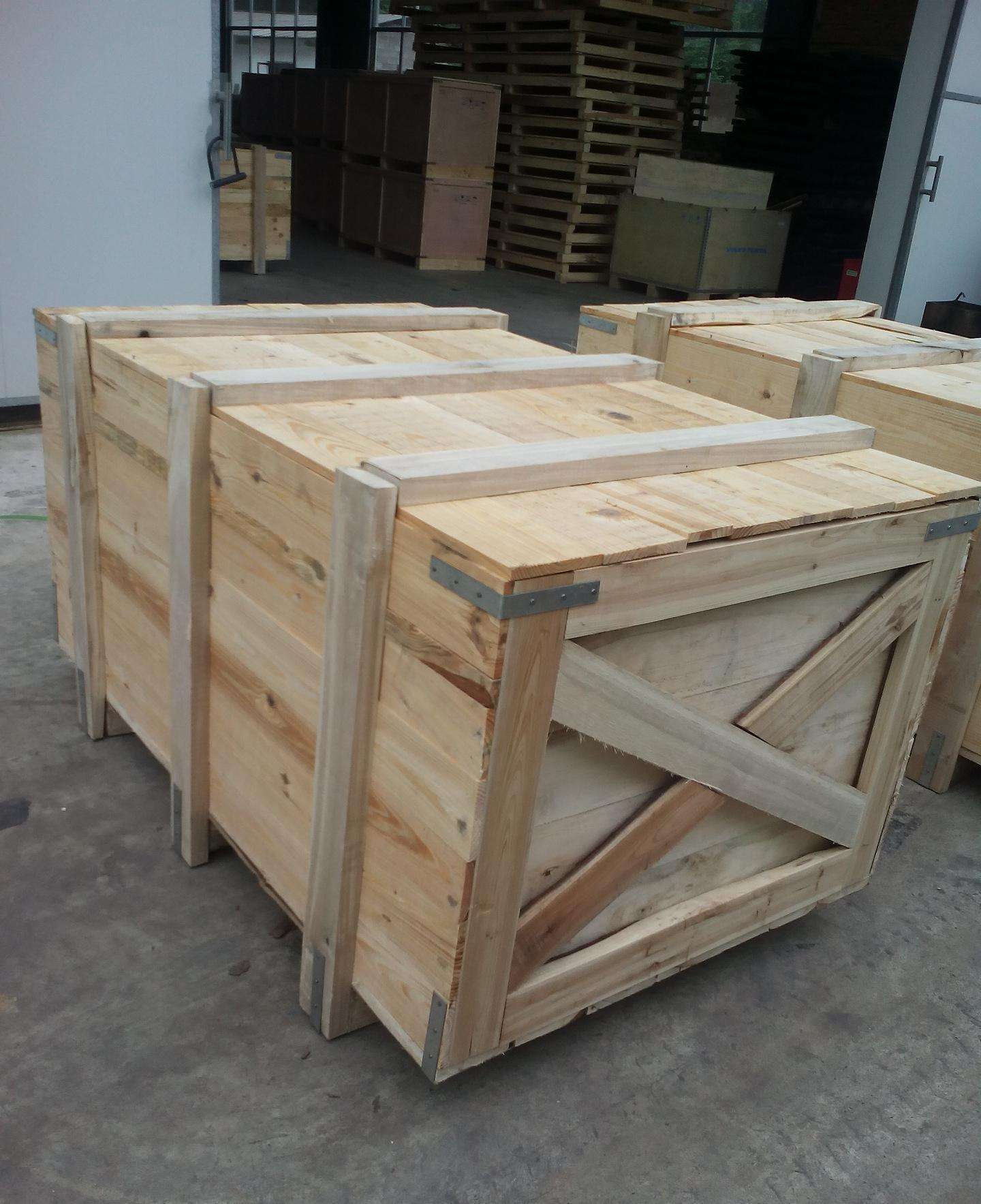 东莞长安国昌 木托盘 木箱