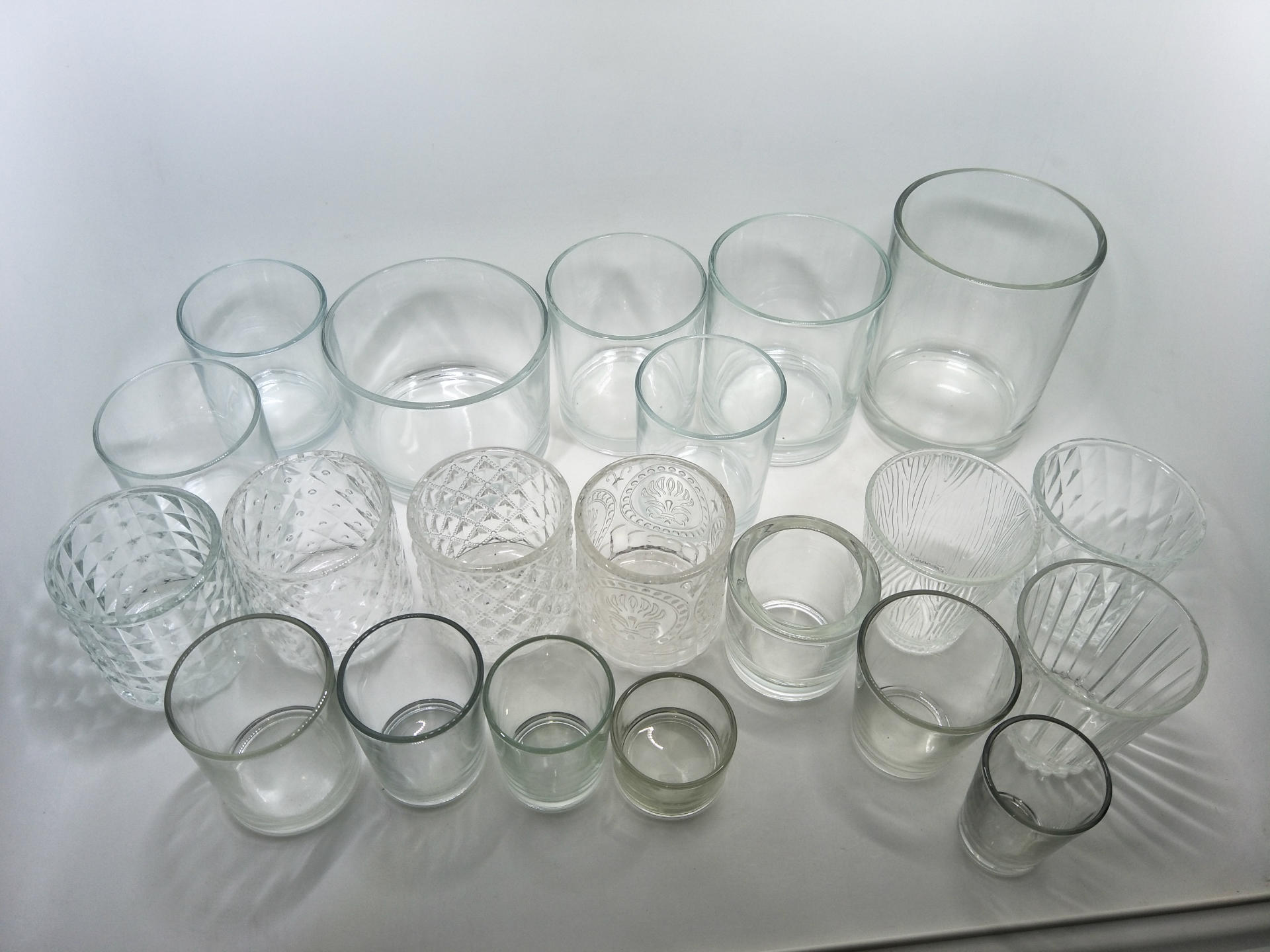 厂家直销蜡烛玻璃杯烛台压机产品玻璃蜡烛台玻璃瓶磨口喷砂