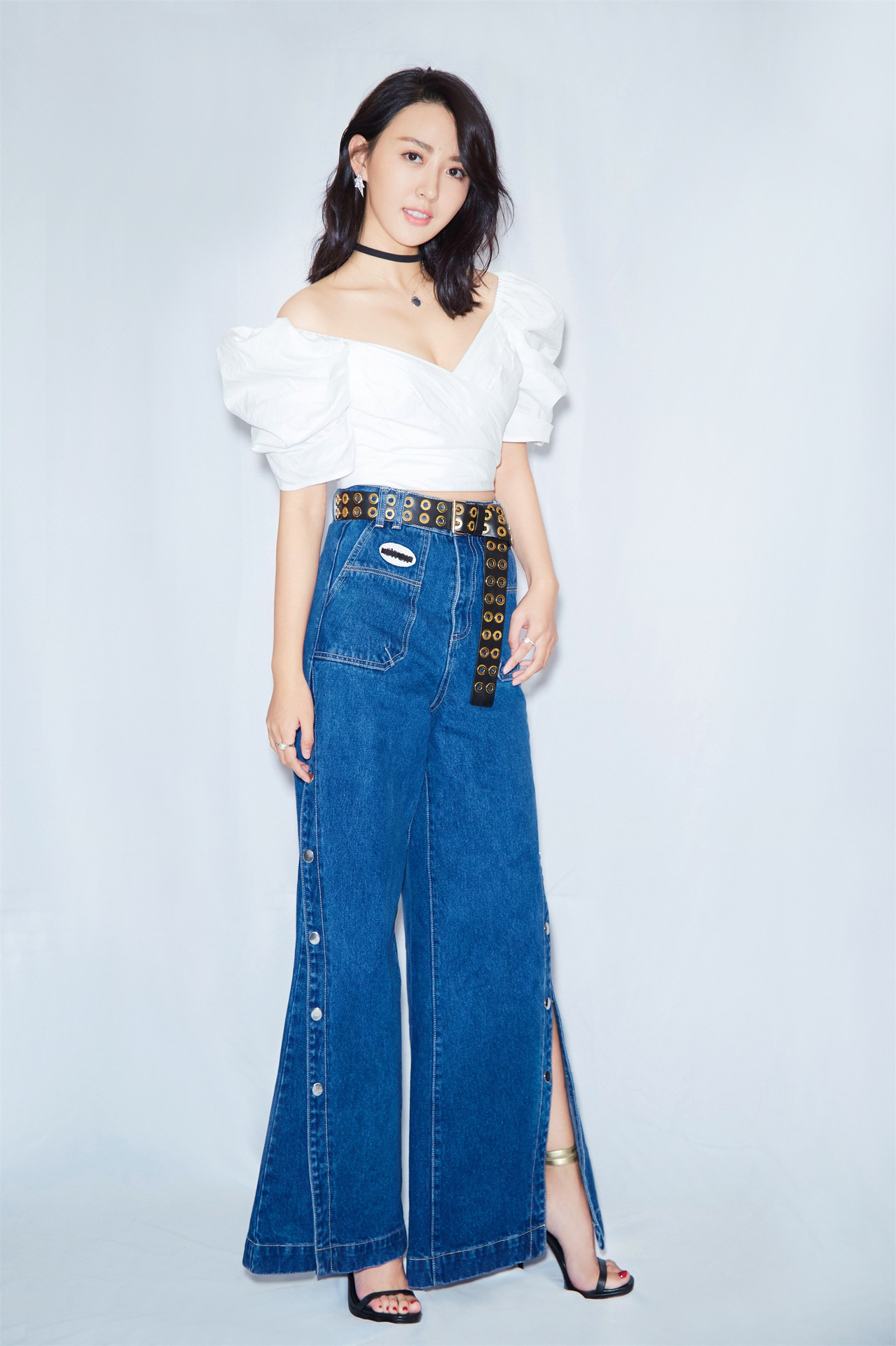 看女星"美人香肩"的谁更撩人!