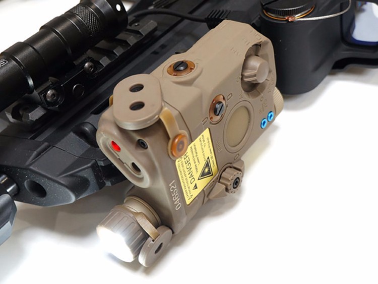 element peq15/la-5c户外照明导轨战术绿镭射激光指示器枪灯ex419