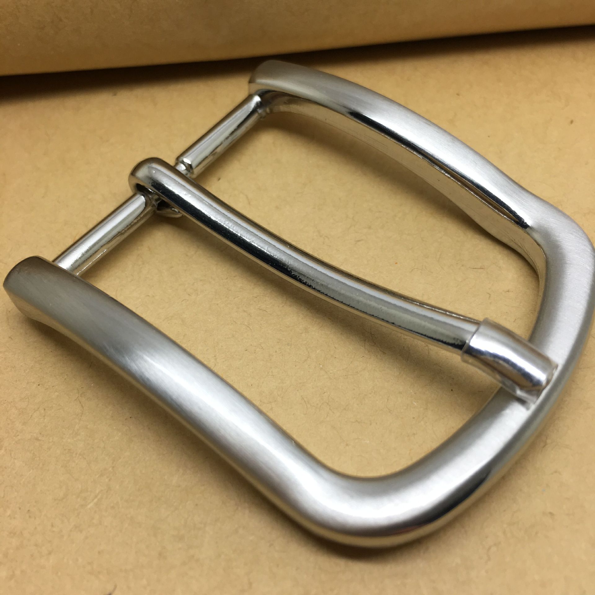 开模定做高品质包包五金时尚鞋用金属女士皮带扣头方形针扣定做