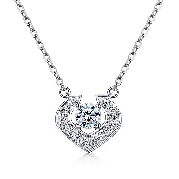 克拉恋人同款项链我的女王爱心钻石吊坠送女友礼物可订莫桑