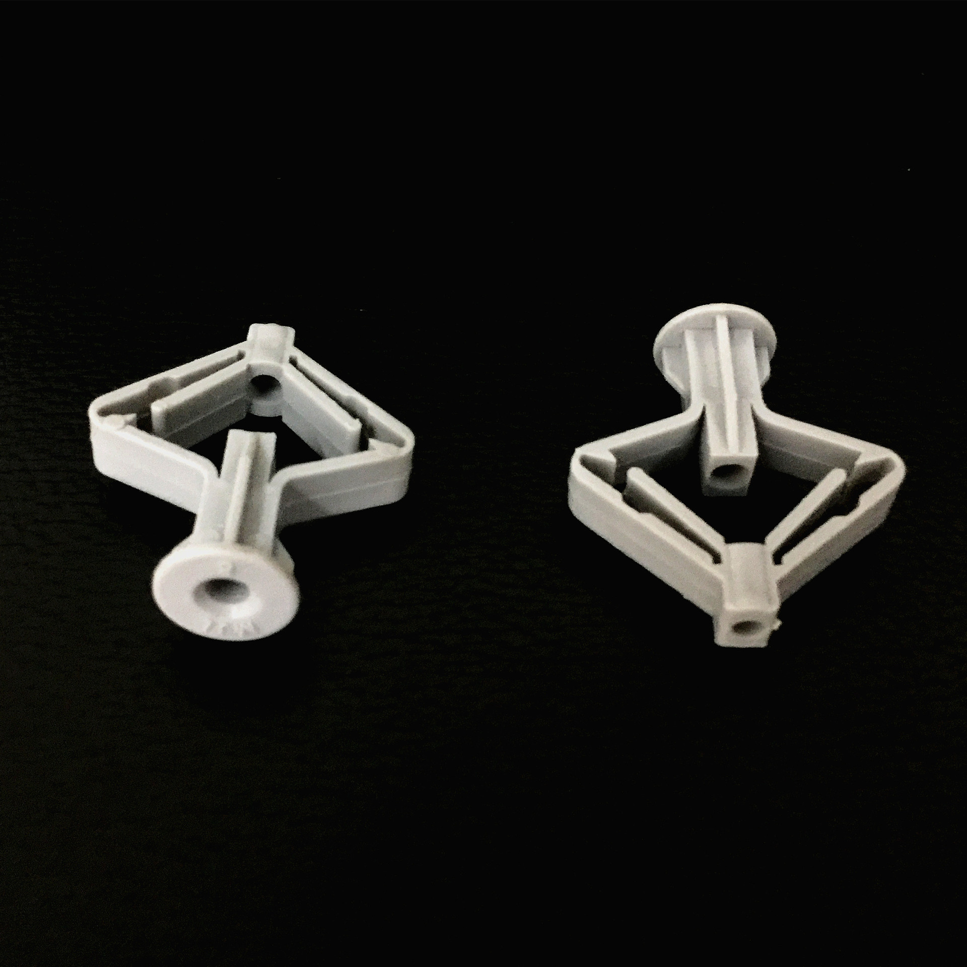 石膏板型飞机膨胀管 塑料飞机胀塞 飞机膨胀螺栓 蝴蝶胀管