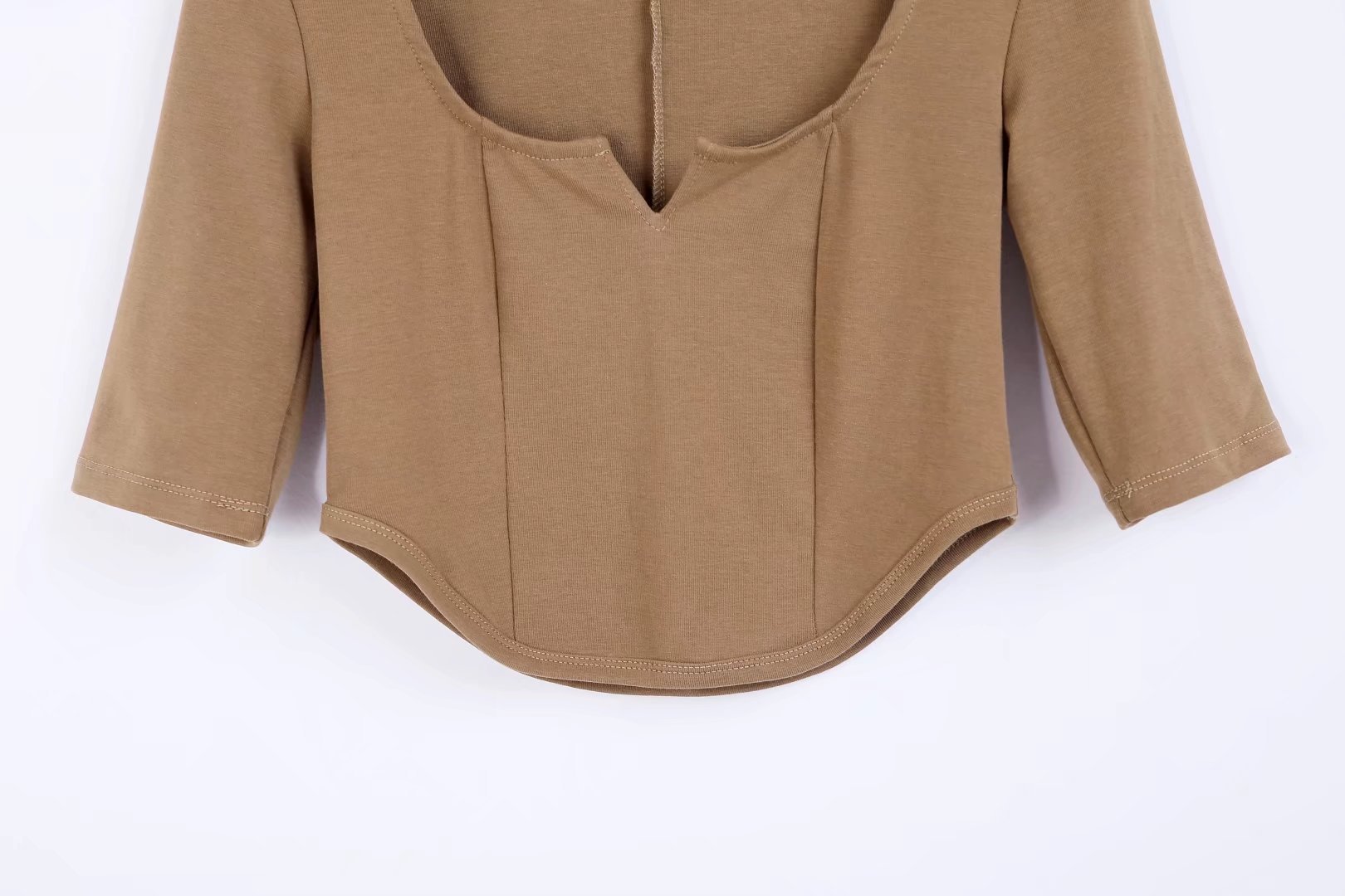 2017欧美女装新款百搭纯色中袖小v领短款不规则露脐t恤女011302