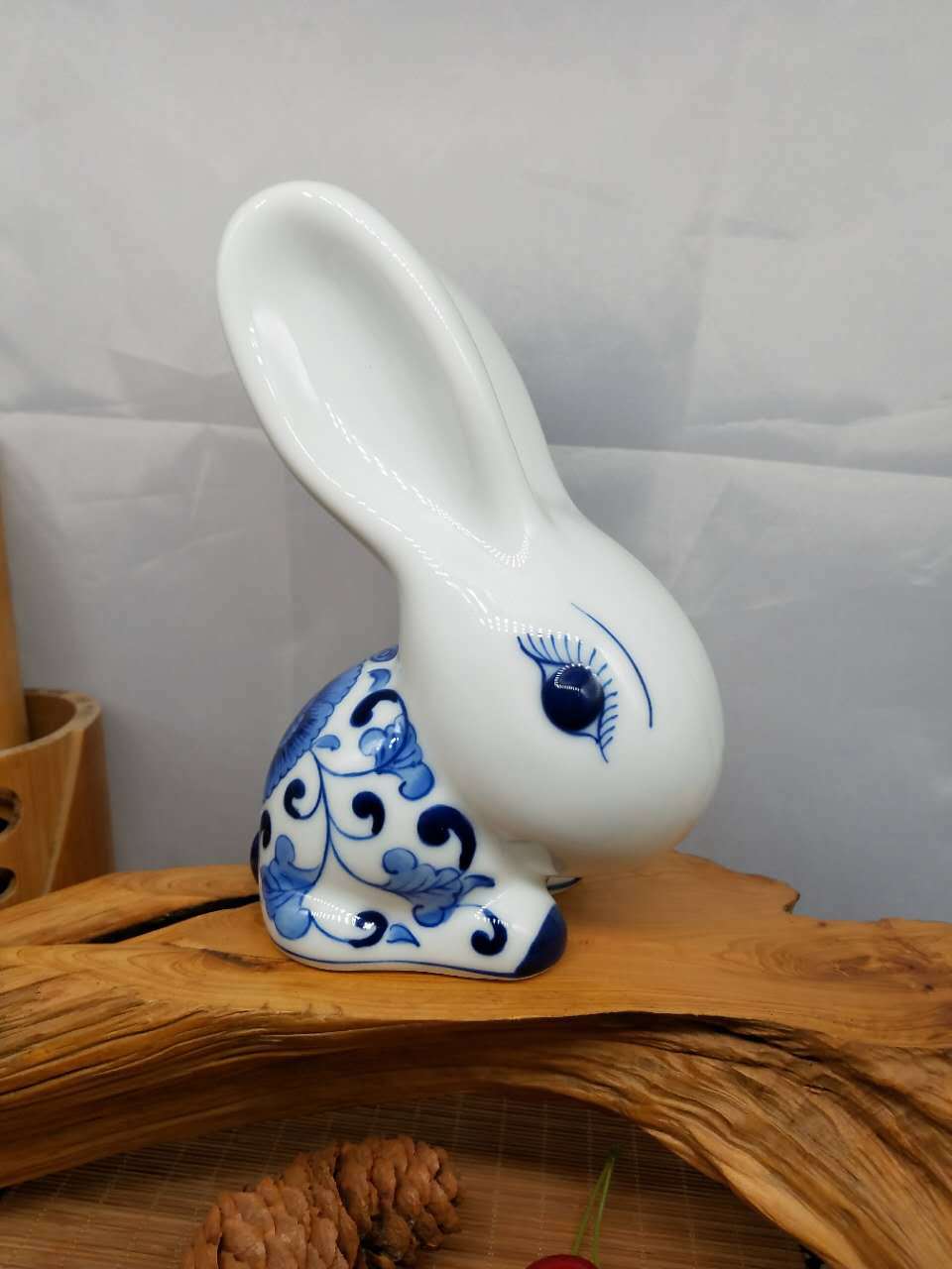 景德镇手绘青花兔子瓷器工艺品装饰工艺品 陶瓷家居摆件 萌兔