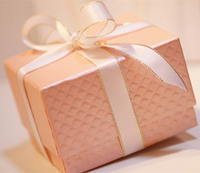 休闲简约小巧女士镶钻单圈手链 品牌时尚丝带蝴蝶结粉色礼盒包装