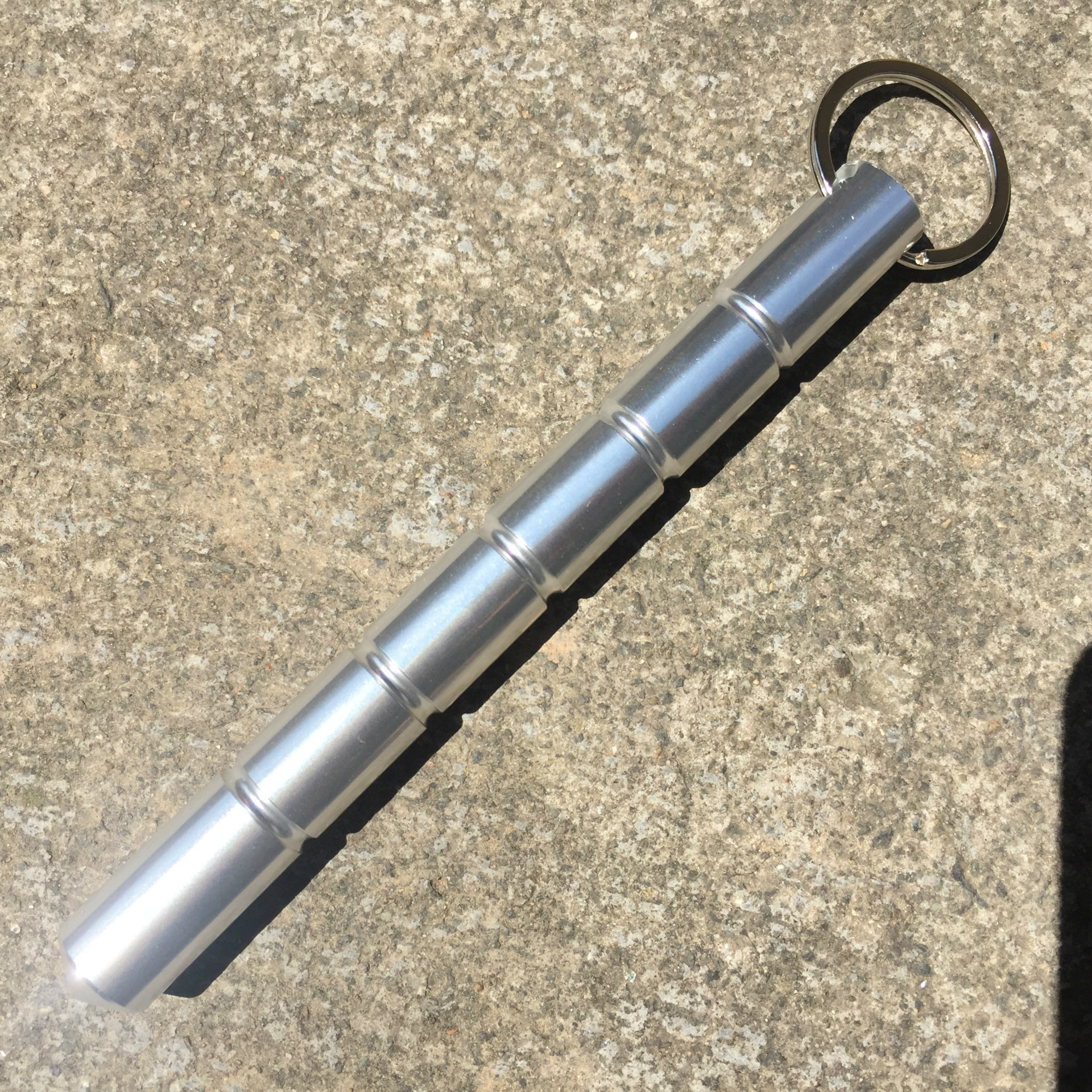 女子防身防狼用品器材 防身酷棍 钥匙棍 笔形棍 古巴藤 战术笔 铝