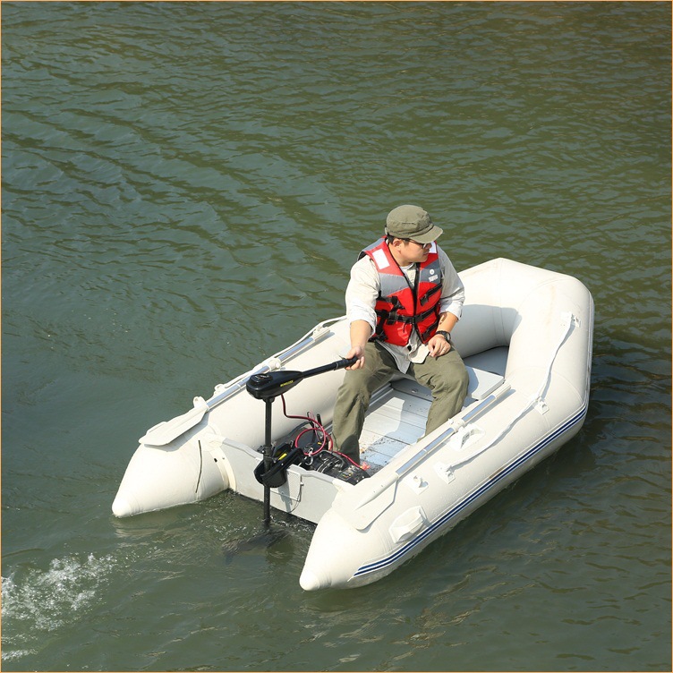 电动钓鱼船