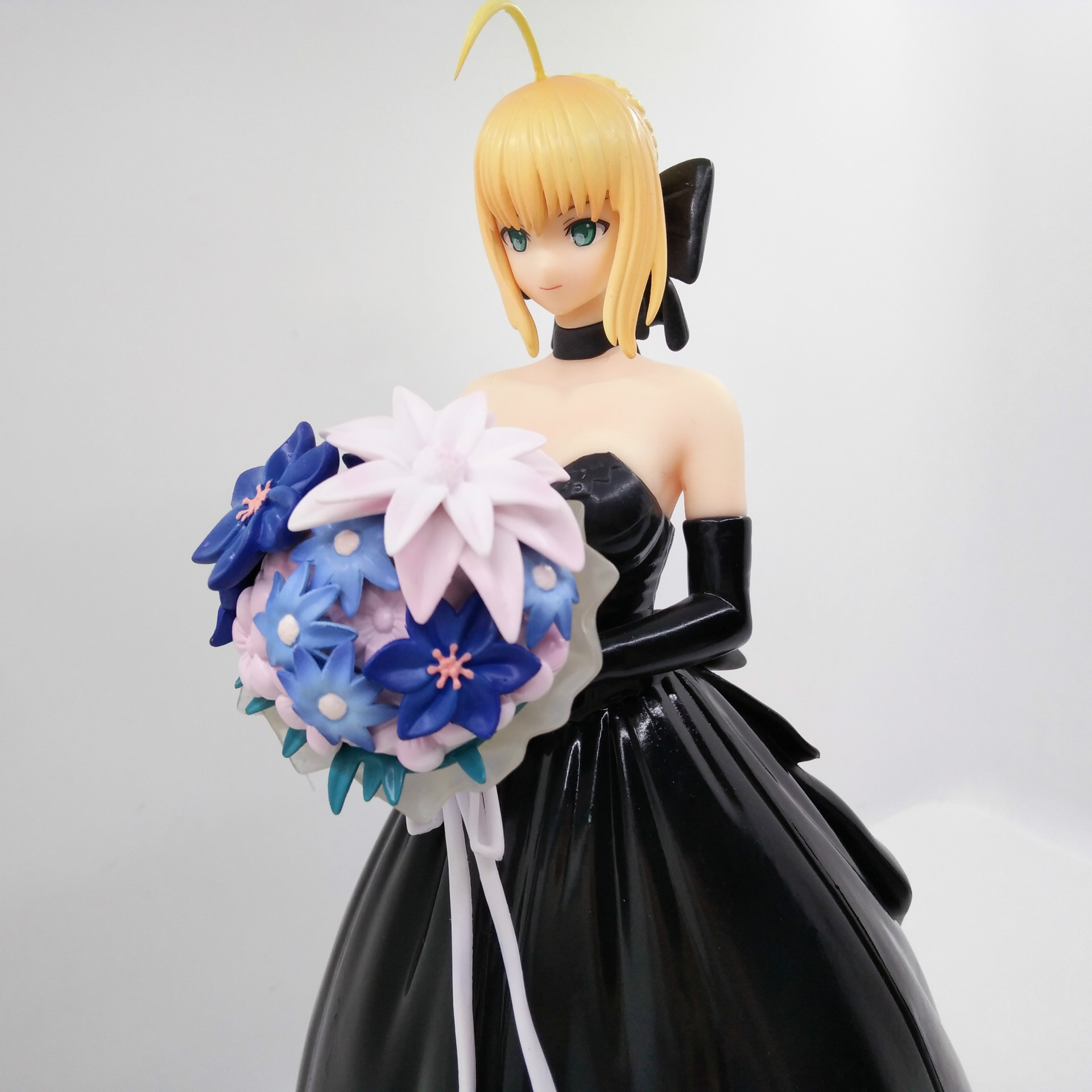 命运之夜 十周年婚纱 塞巴saber 黑色婚纱 限定礼服 盒装手办