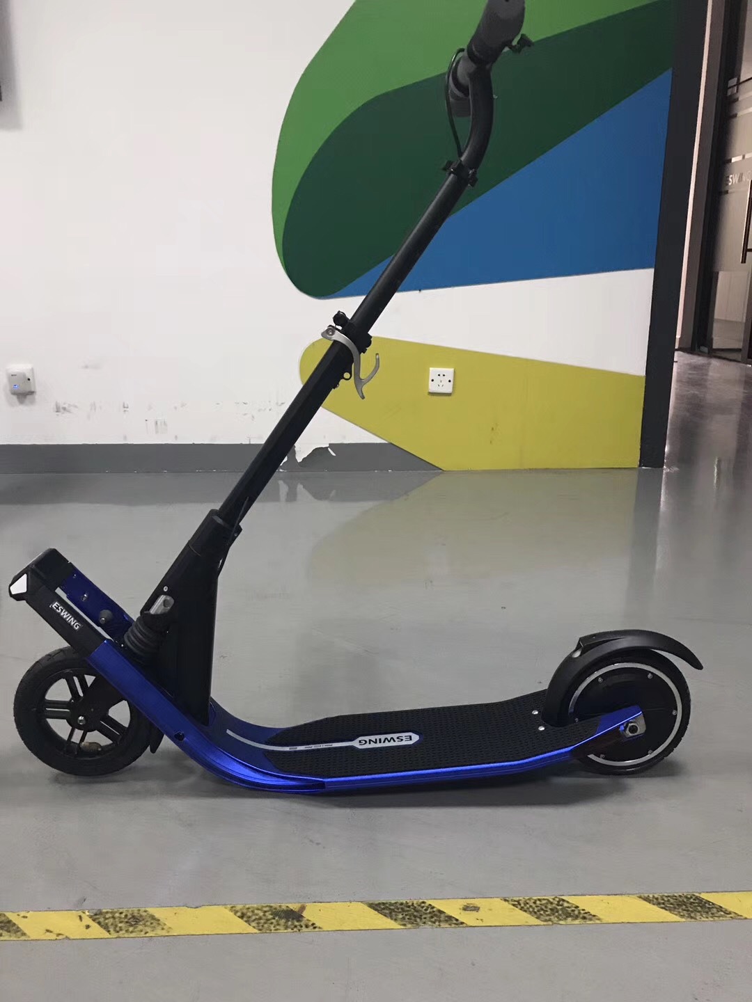 厂家直接发货平衡车滑行车成人锂电池电动自行车代步车出口订单