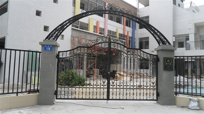 【苏记铁艺厂】供应金色铁艺门 别墅铁门-阿里巴巴