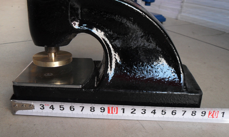 特大钢印架手动压力钢印机黑色铸铁加强型钢印架子省力效果好