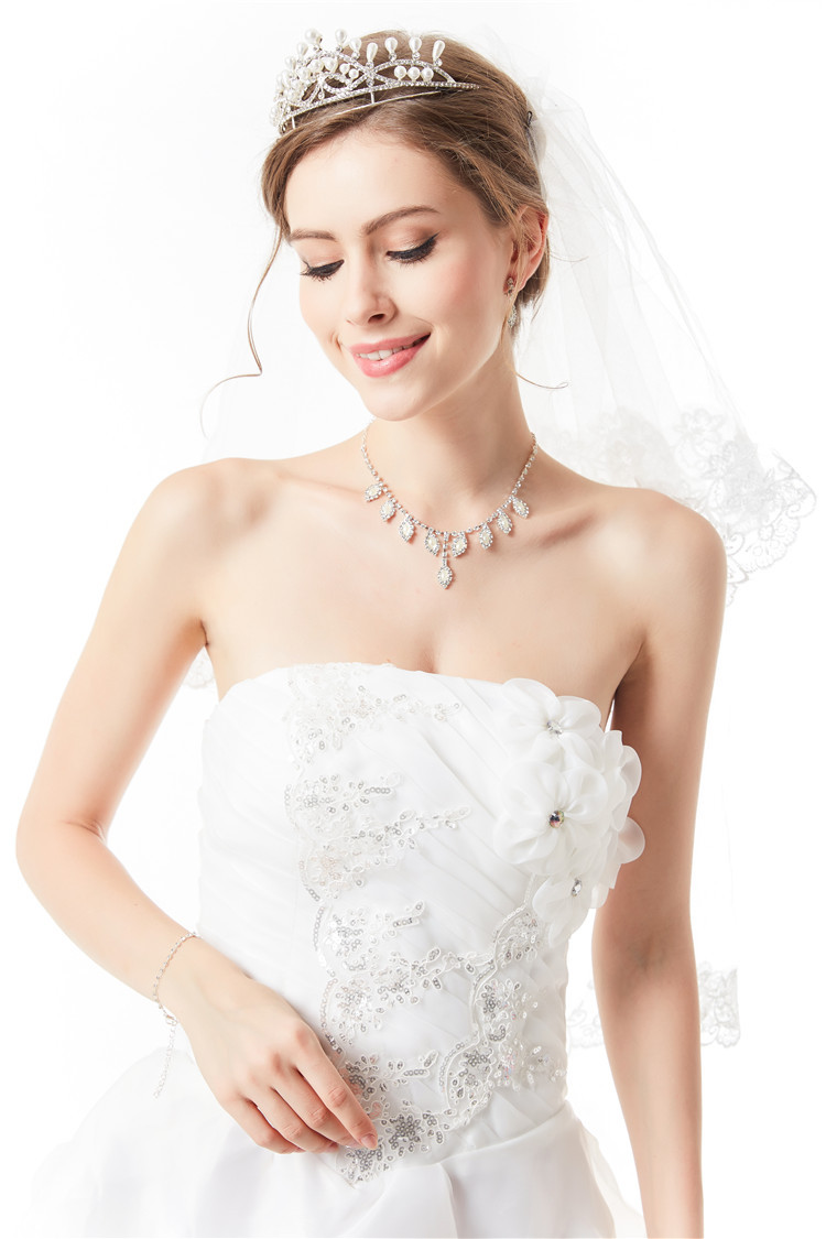 聚拢防滑抹胸型婚纱礼服内衣 性感无钢圈内衣文胸批发