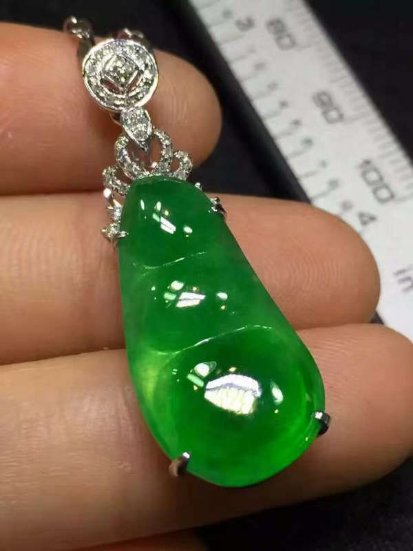 义乌市弛云饰品厂 供应信息 玉器工艺品 冰绿福豆