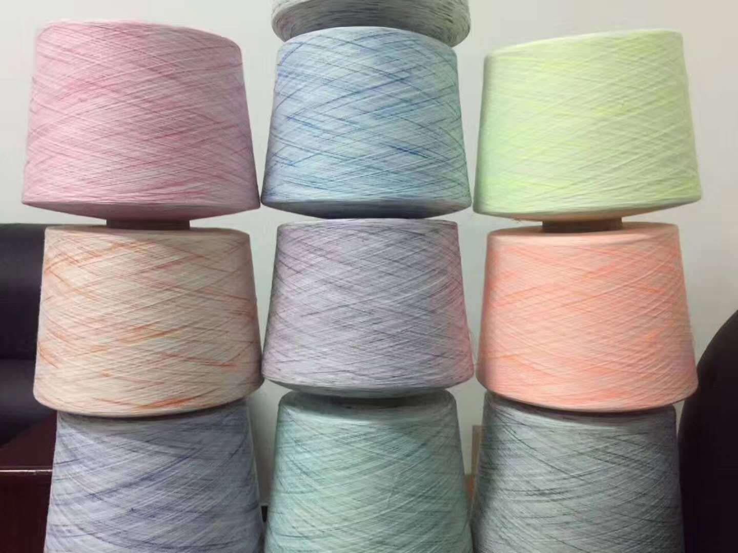 2018秋季 厂家大量供应人棉100%r 30s麻灰彩色色纺段彩纱品质保证
