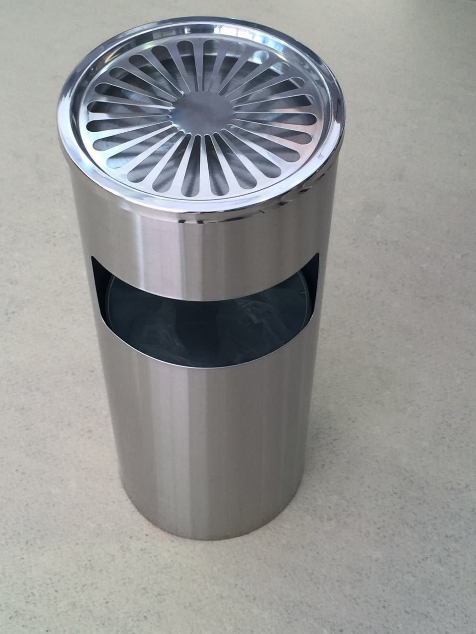 不锈钢垃圾桶圆形购物商场烟灰桶走廊金属卫生桶废物桶厂家订做