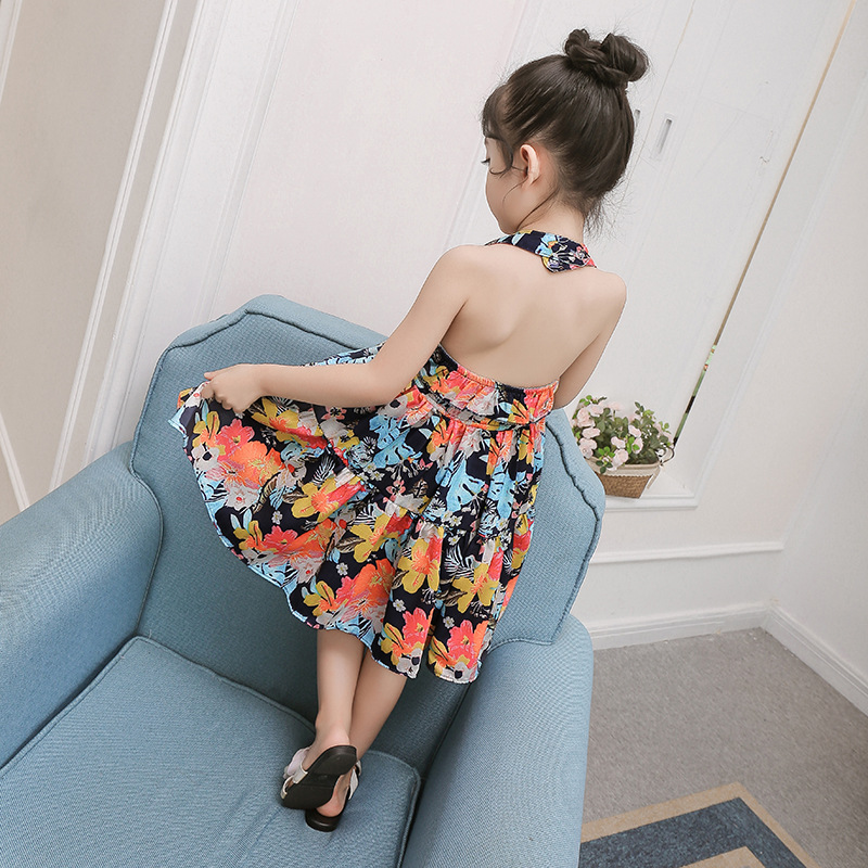 嘎尼童装代发2017女童夏装露背连衣裙儿童花色出游沙滩裙挂脖裙子