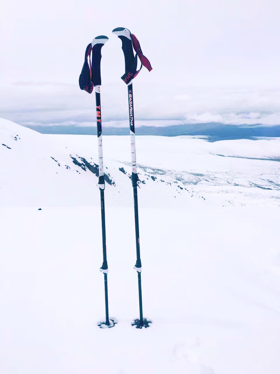 tmt伸缩登山杖铝合金外锁速锁越野徒步雪山手杖登山装备厂家批发