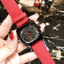 TT牌 新款 女款 潮流个性 时尚 黑色方形大红色皮表带 女士手表