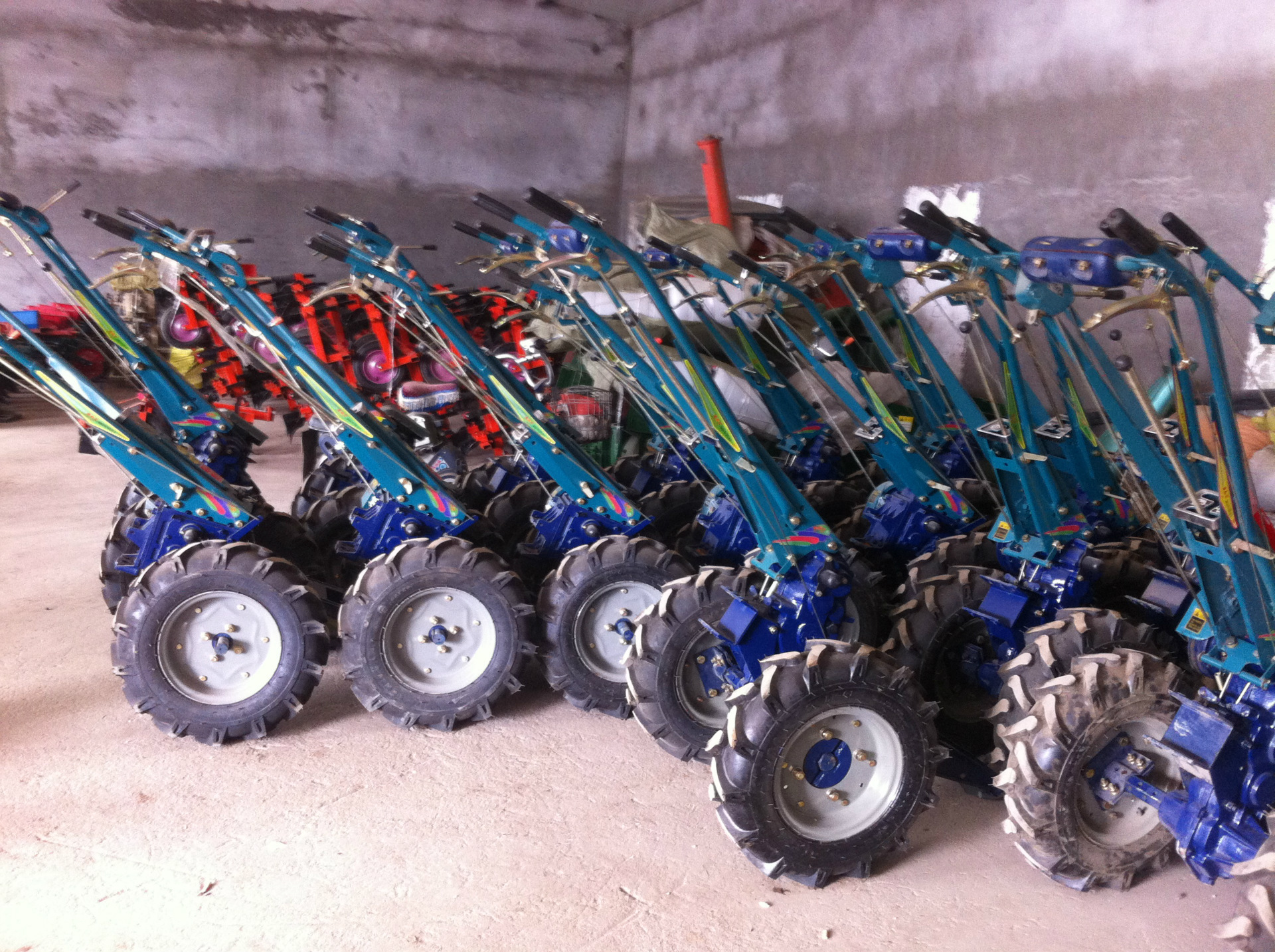 hbsfj80配套多功能旋耕翻地机水田旱地耕田机