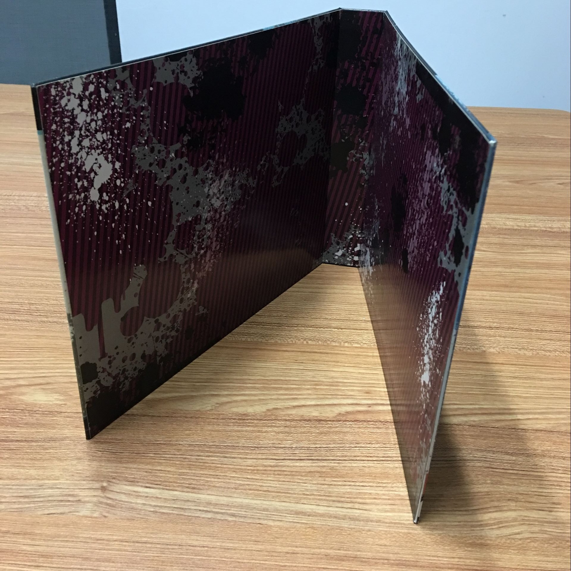 上海昆山厂家直销彩盒铜版纸印刷覆膜模切 裱灰板纸成型批发推荐