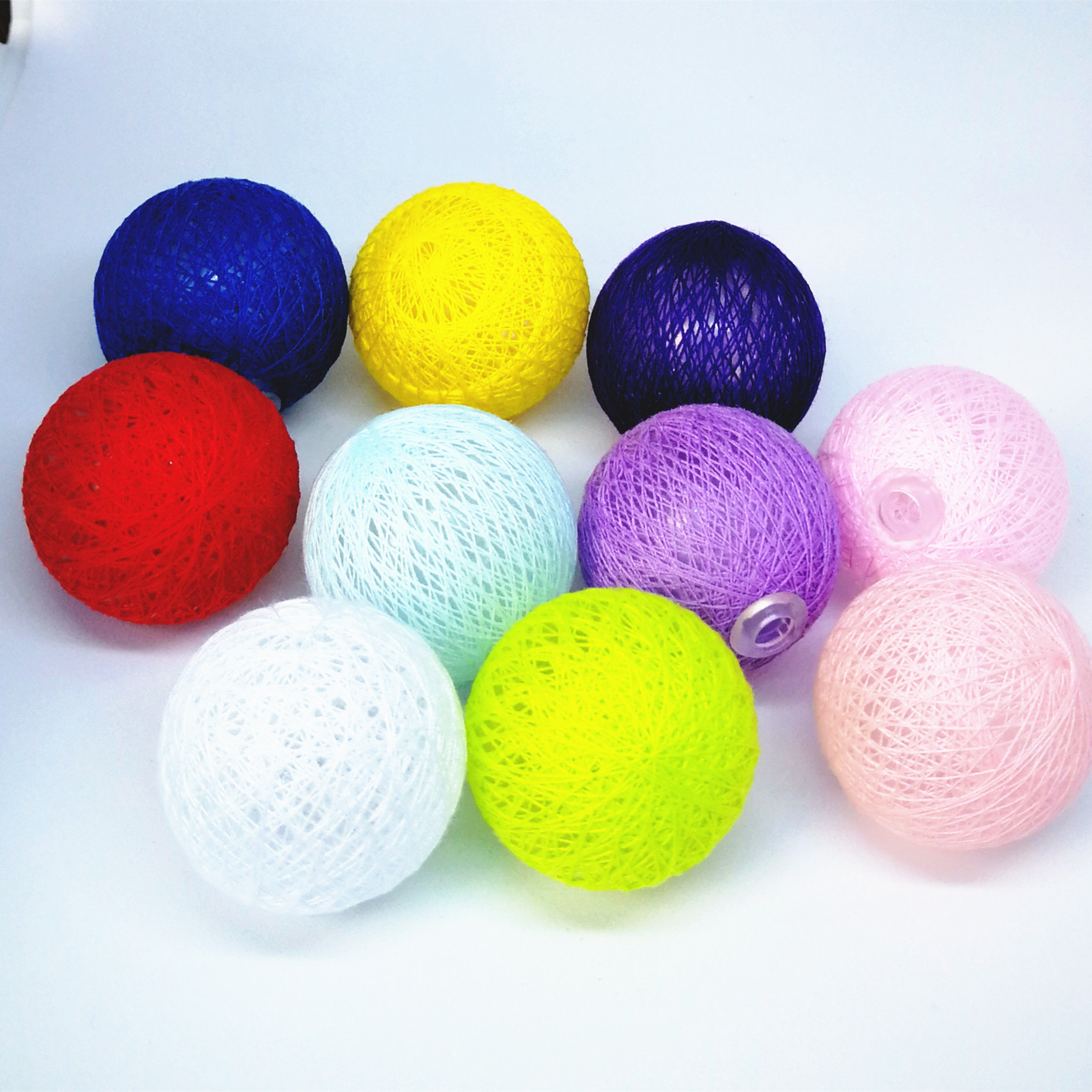 定制多色棉线球四彩圆球灯串3.5cm 泰国棉球节日灯外贸货源