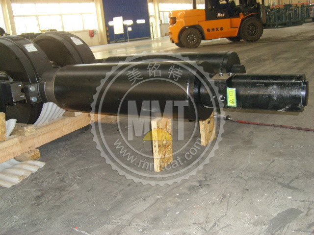 厂家直销cat卡特挖掘机345 349涨紧弹簧 涨紧油缸四轮一带底盘件