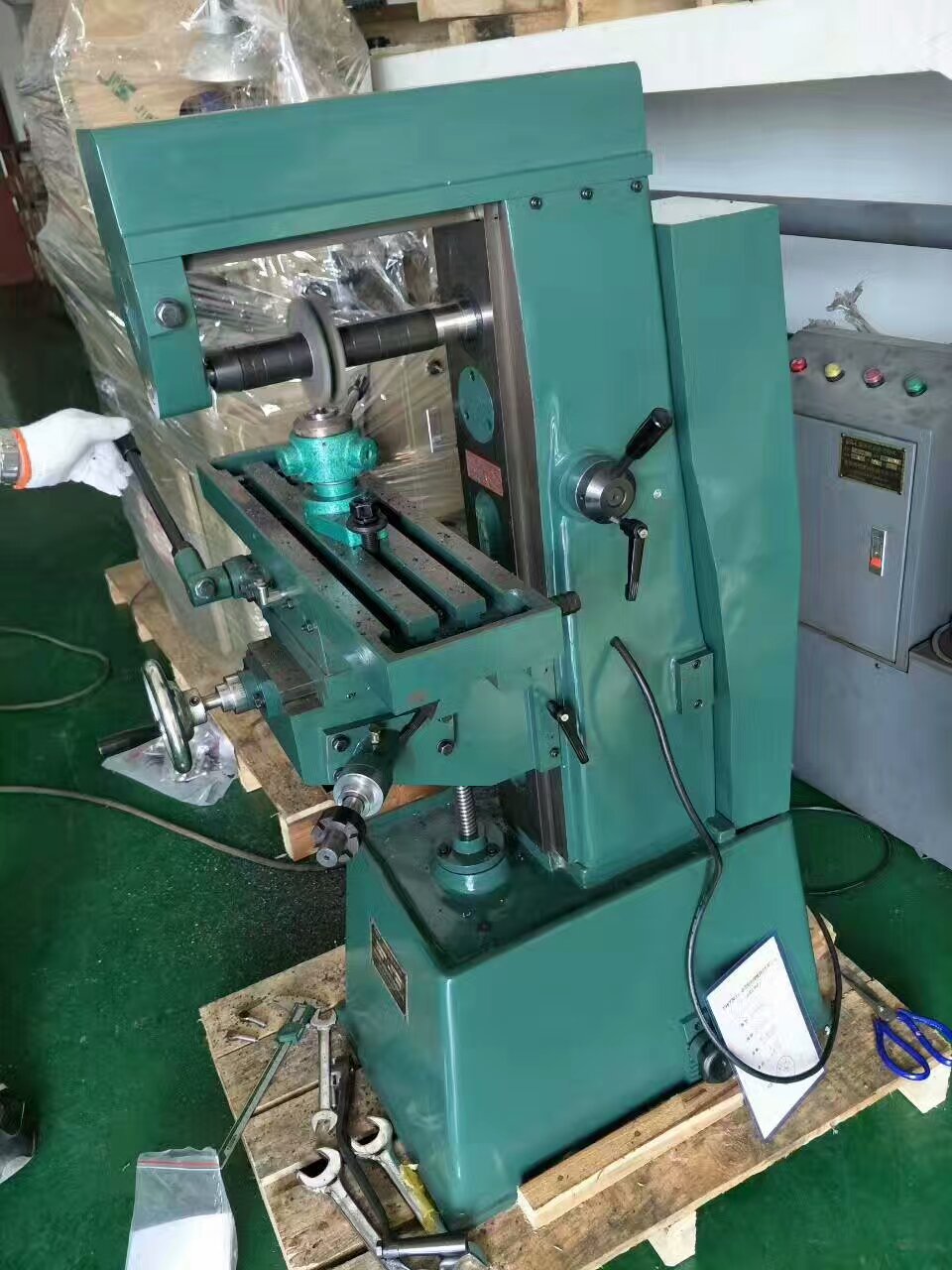 供应rsf-216小卧铣 铣边 铣槽 开槽 铣六边 配工装夹具加工