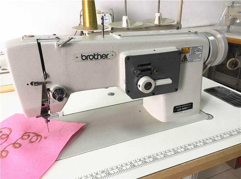 日本兄弟牌861单针绣花机手推绣