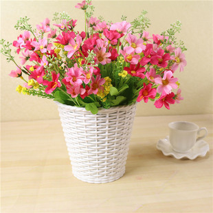 花瓶塑料花