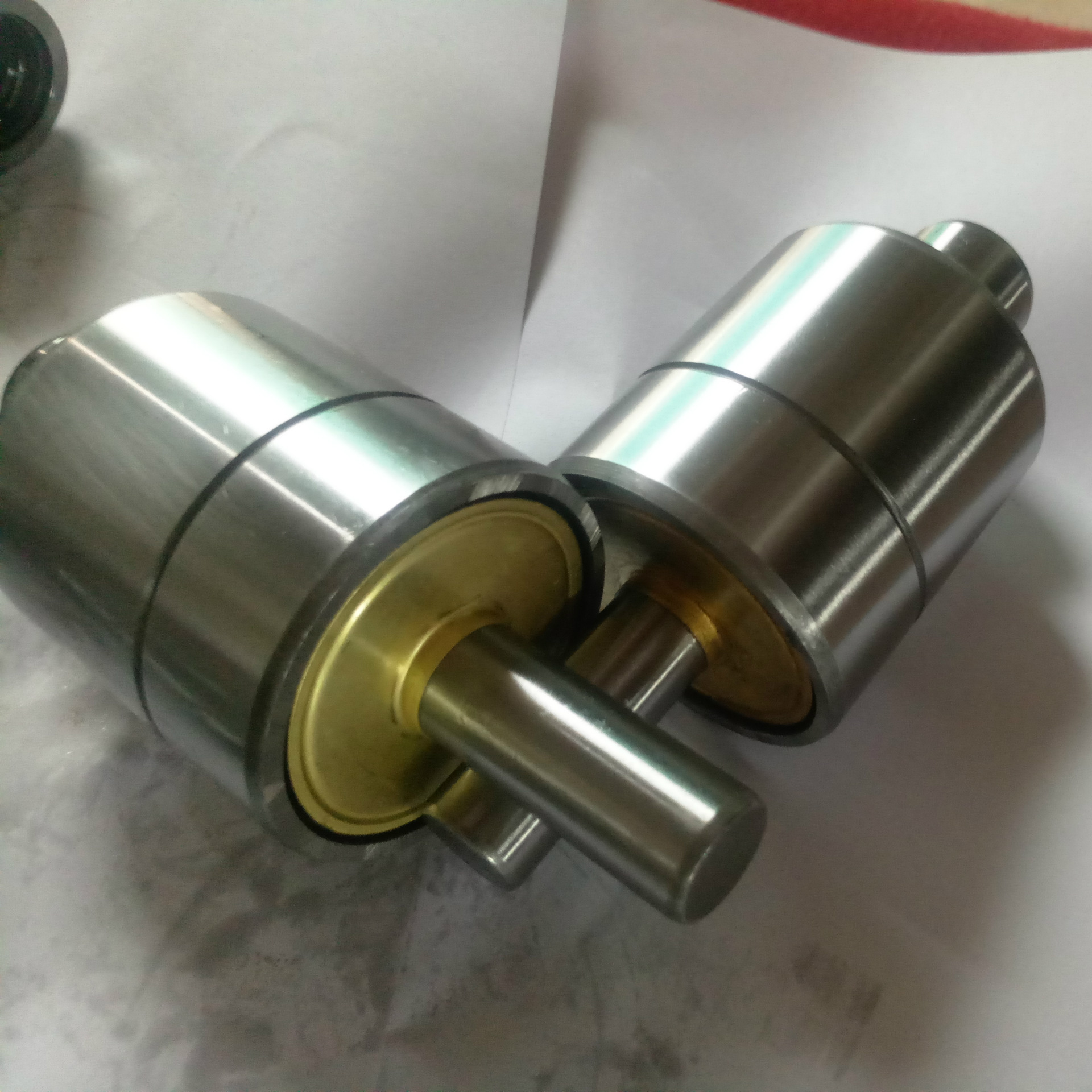 汽车水泵轴连轴承 wr2555127水泵轴连轴承