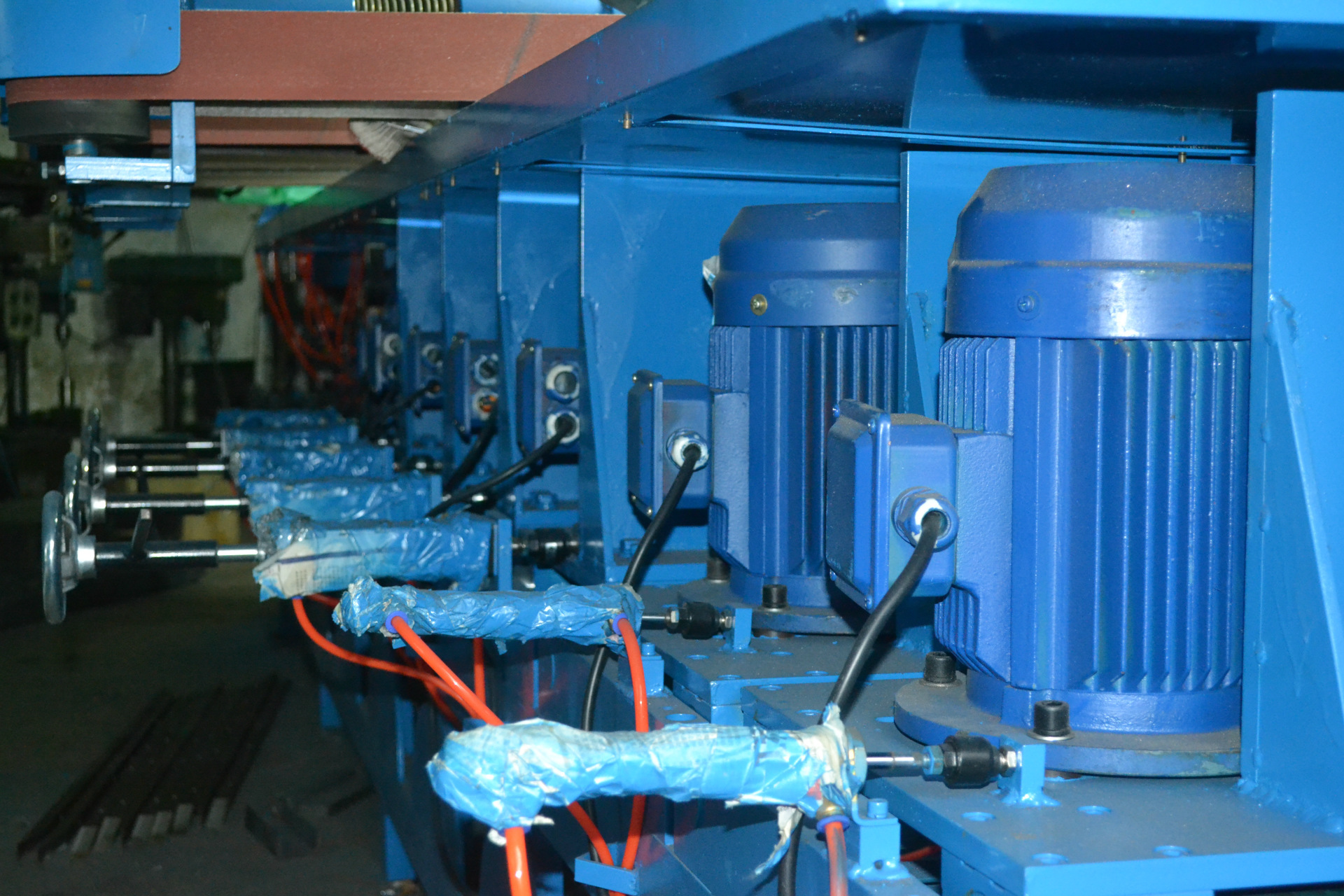 全自动磨光机 铜铝 门合页抛光 高速合页拉丝机 不锈钢砂带机