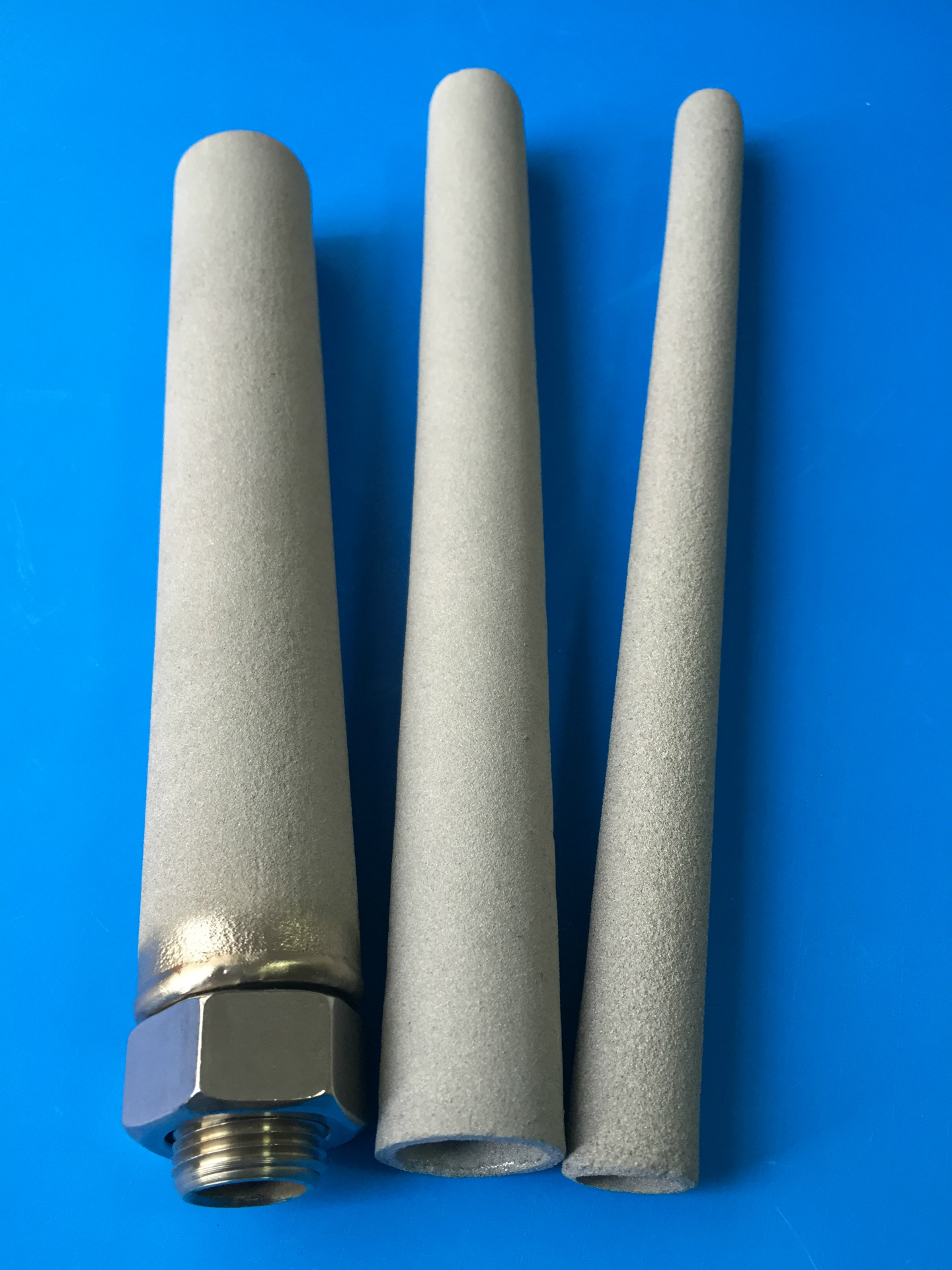 316l金属烧结滤芯不锈钢粉末烧结滤芯钛棒滤芯钛粉末烧结滤芯