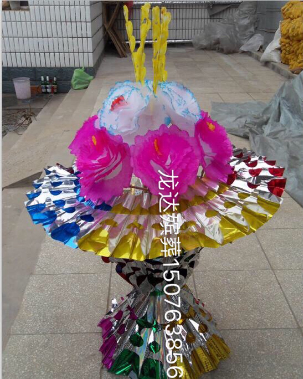 1米2折叠花篮 亮纸花篮 殡葬用品花圈批发