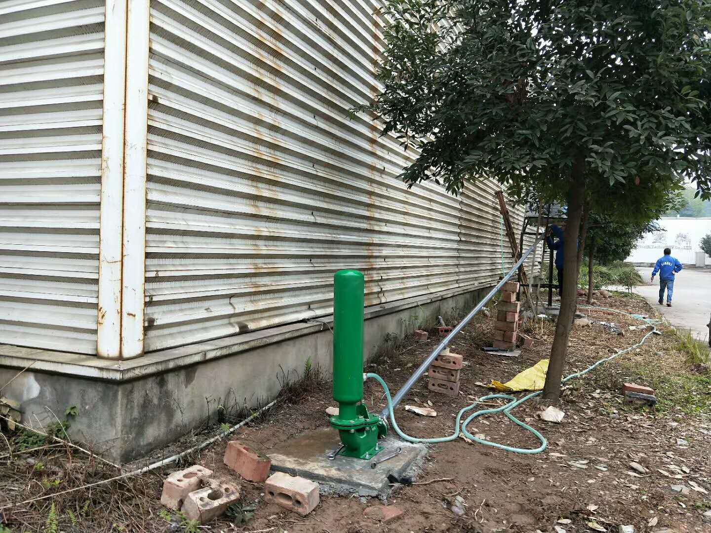 四川乐山50型水锤泵安装调试成功出水