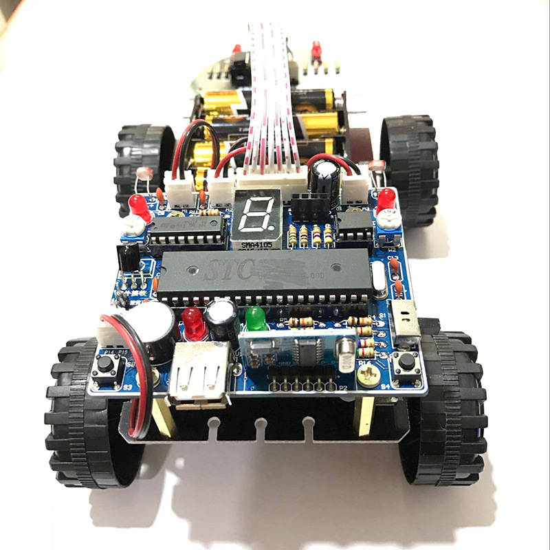 创客b08机器人单片机 智能遥控循迹红外避障蓝牙寻光多功能玩具