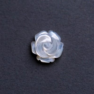 火爆款天然澳洲珍珠贝手工雕刻贝壳花12mm立体玫瑰花 diy耳钉胸针