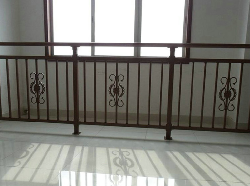 阳台护栏 小区别墅安全防护栏 新型铁艺隔离阳台防护栏栏杆定做