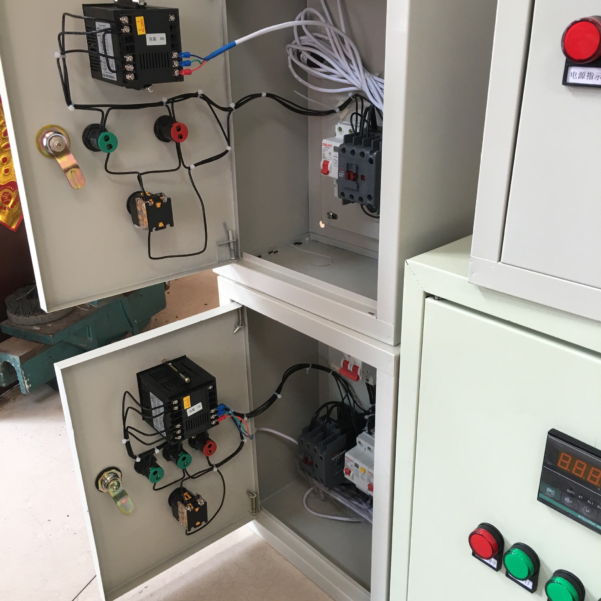 电伴热带数显温度控制箱 1回路电伴热带恒温控制器 加热控制箱220