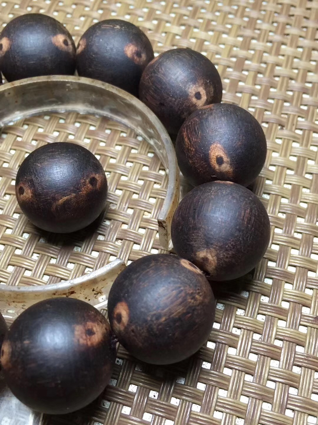 厂家直销 海南小叶奇楠级黑油降真香高密软油椰奶香手串降沉香