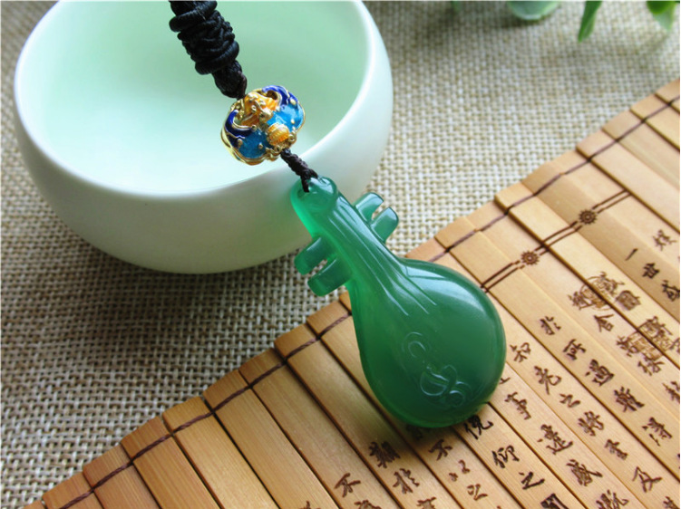 天然玉石玛瑙玉髓玉琴琵琶吊坠玉坠挂件项坠玉器批发