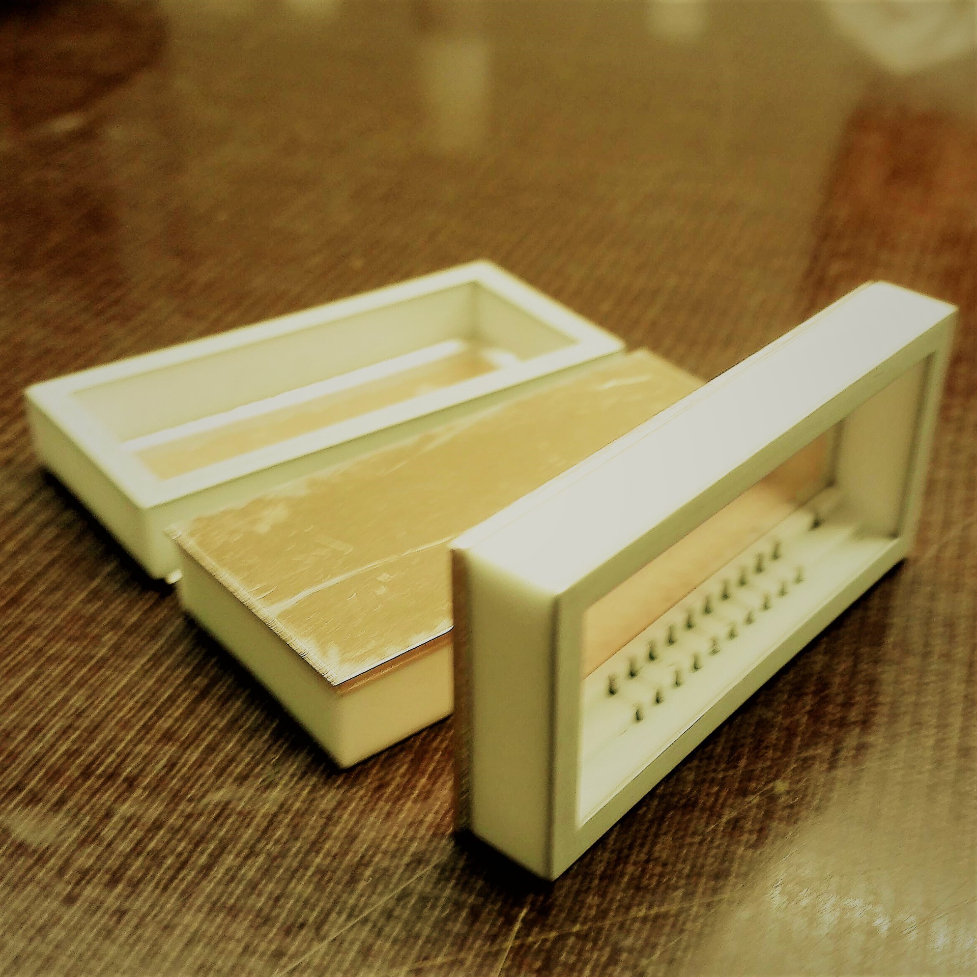 陶瓷金属化,陶瓷封装,陶瓷封装外壳,信号屏蔽盒,陶瓷封装外壳