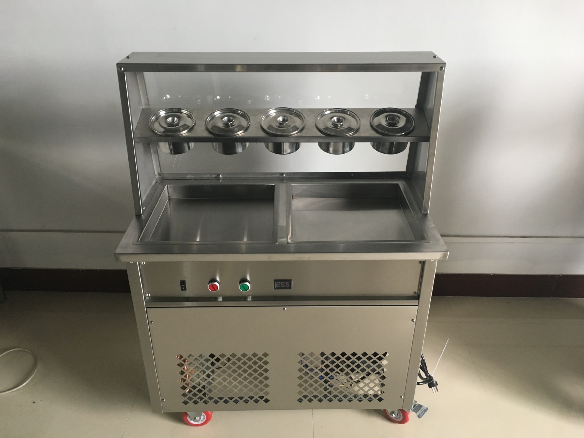 单方锅带罩炒冰机器 炒冰卷机 炒冰机 商用单锅 炒酸奶机器 厂家