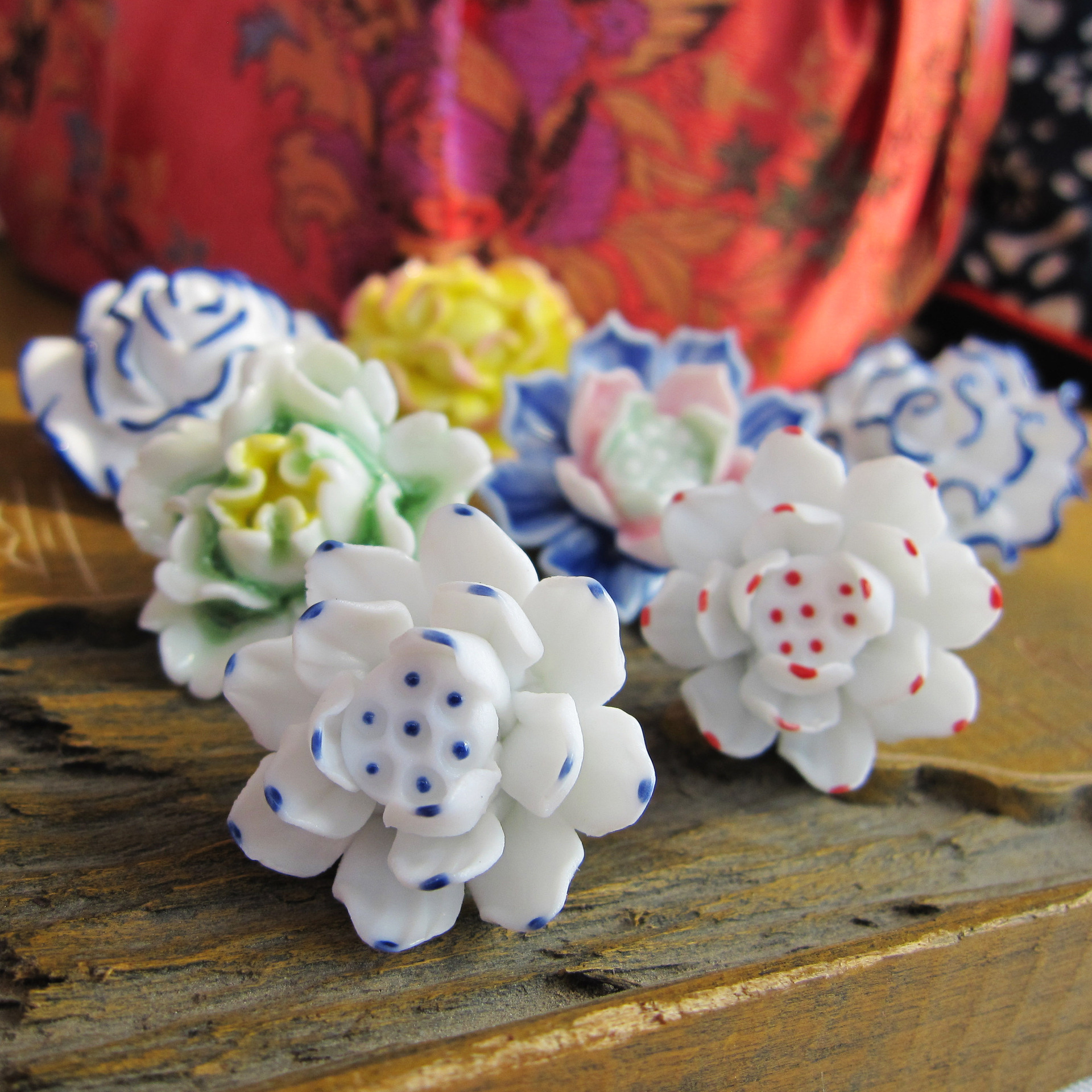 花儿胸针 纯手工捏制创意饰品 鲜艳夺人 陶瓷别针胸花 小礼品衣饰