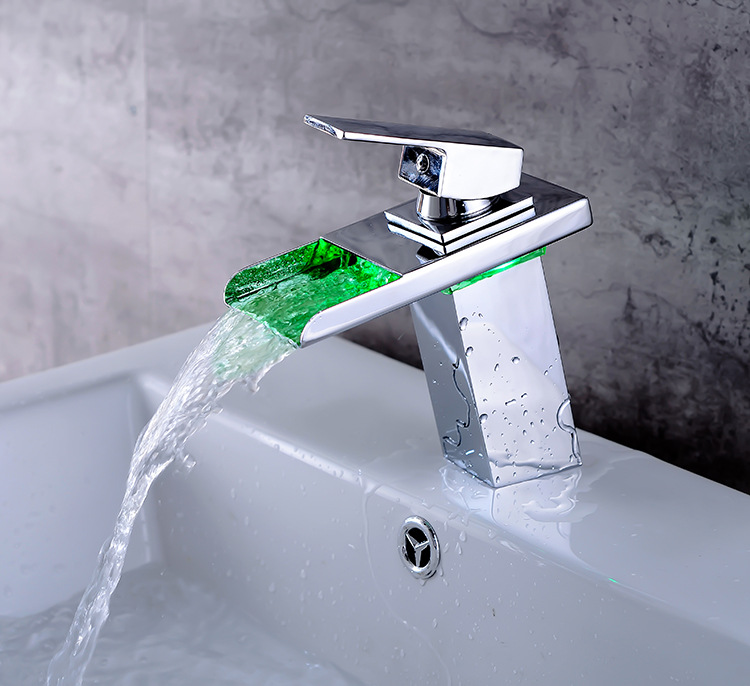 厨房led智能温控防烫全铜龙头 扳手式全铜面盆水龙头 健康卫生间