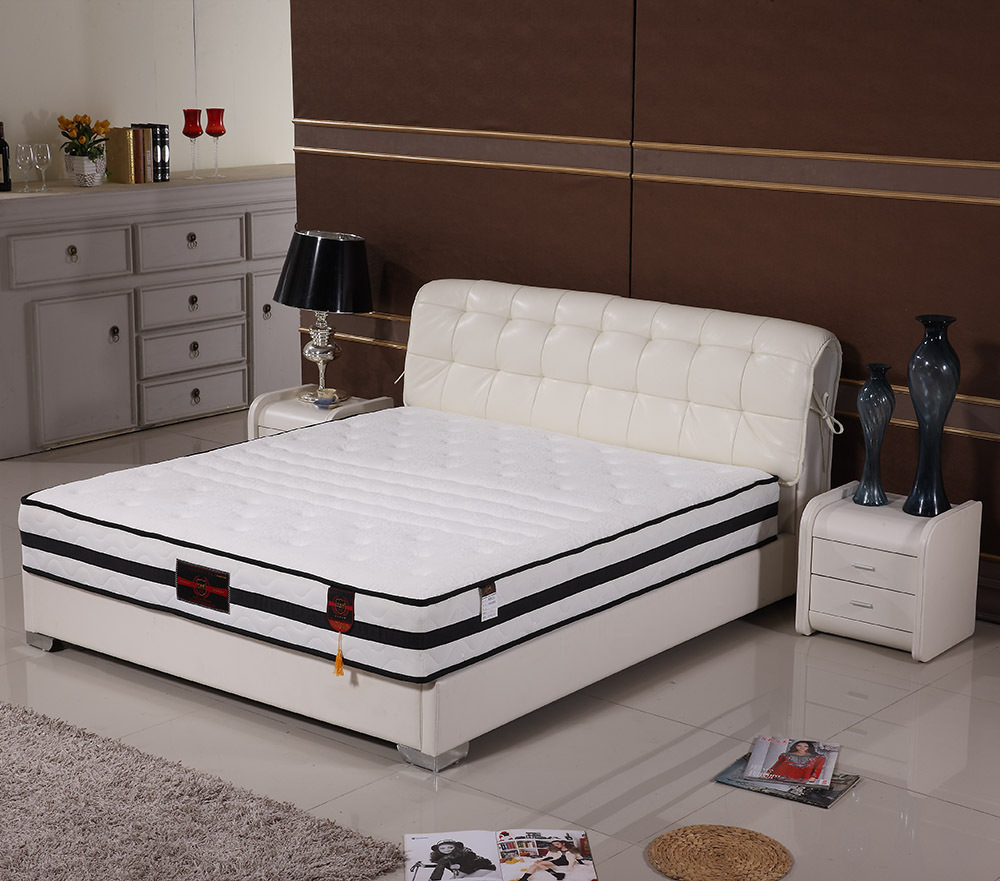 新款皮床 双人床图片