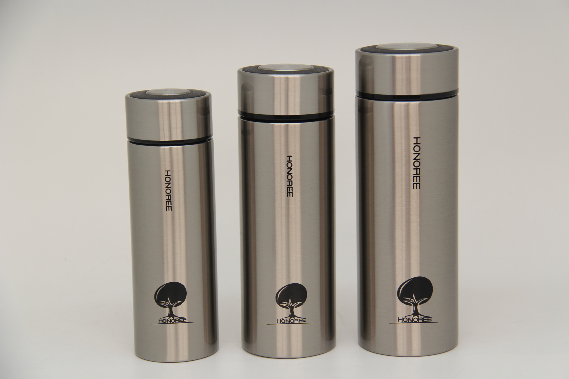 浙江匡迪工贸有限公司是一家从事高性价比保温杯壶的制造型企业