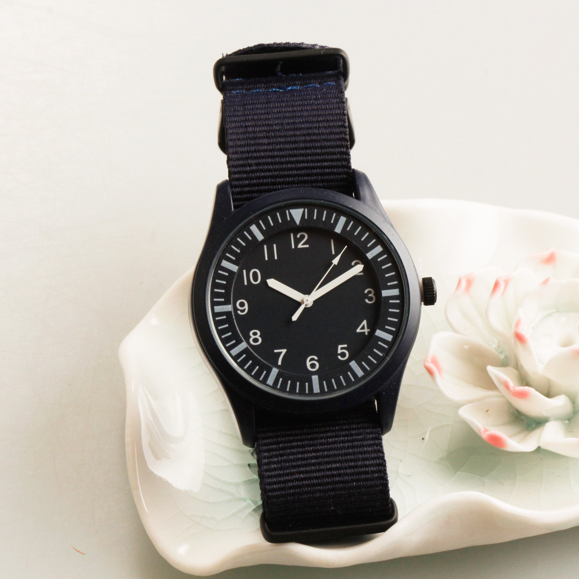 深圳手表工厂布带手表男士尼龙编织布男款石英休闲腕表手表